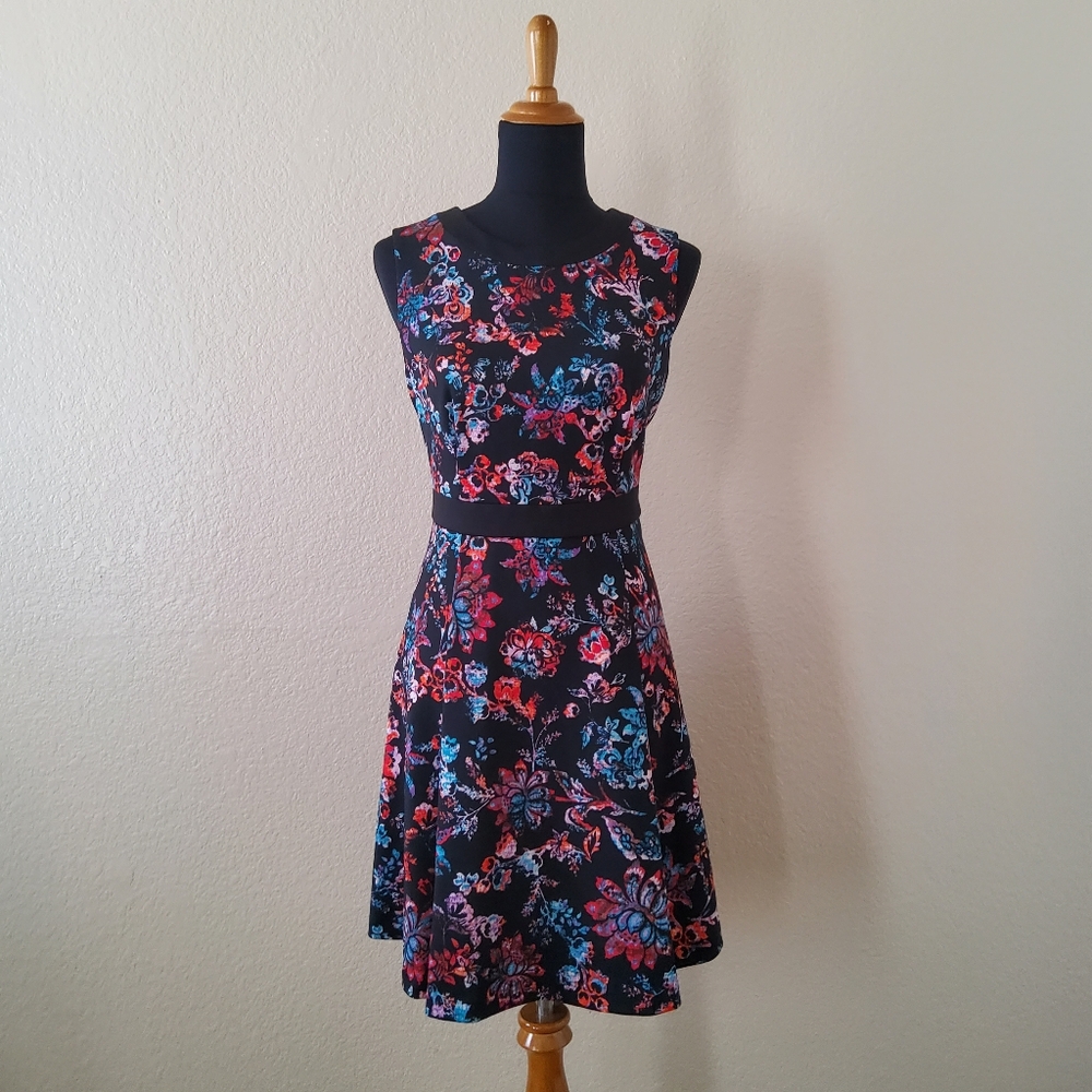 NINE WEST Floral Multicolor Print Fit & Flare Sleeveless Dress Size 8 New